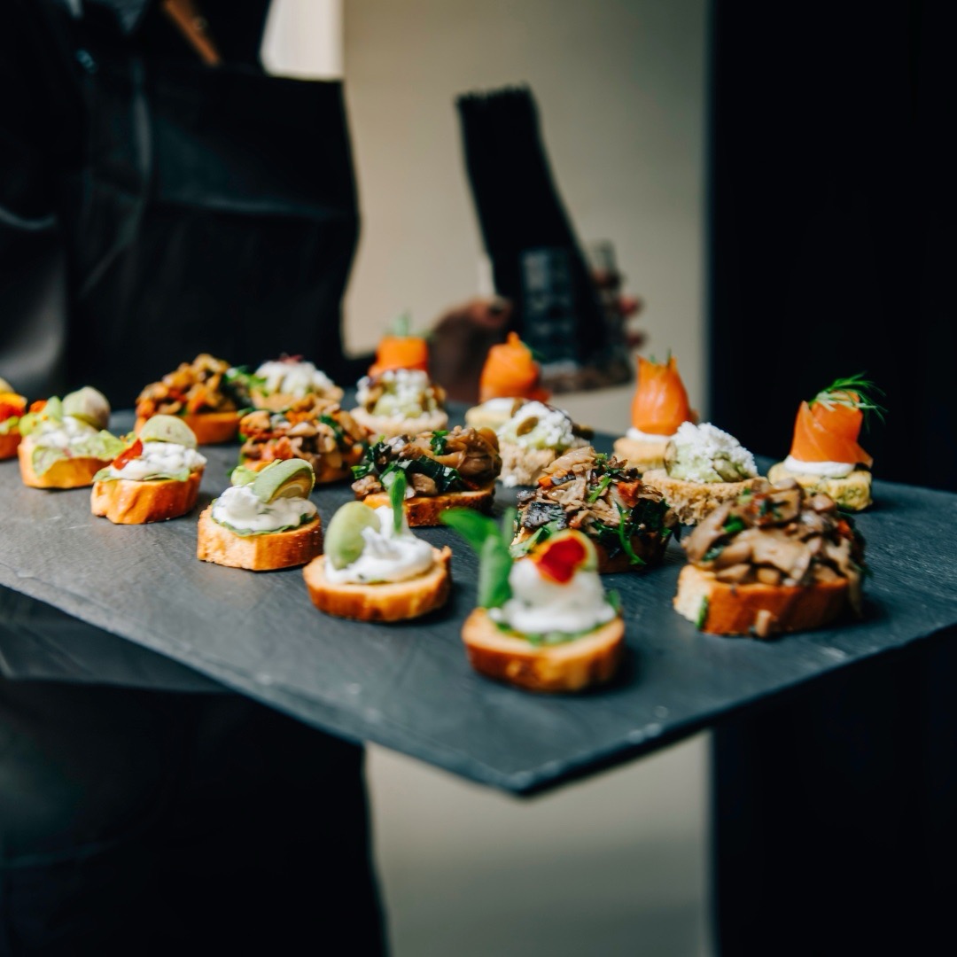 http://Canapes%20being%20handed%20out%20at%20a%20wedding%20at%20hatton%20court%20hotel