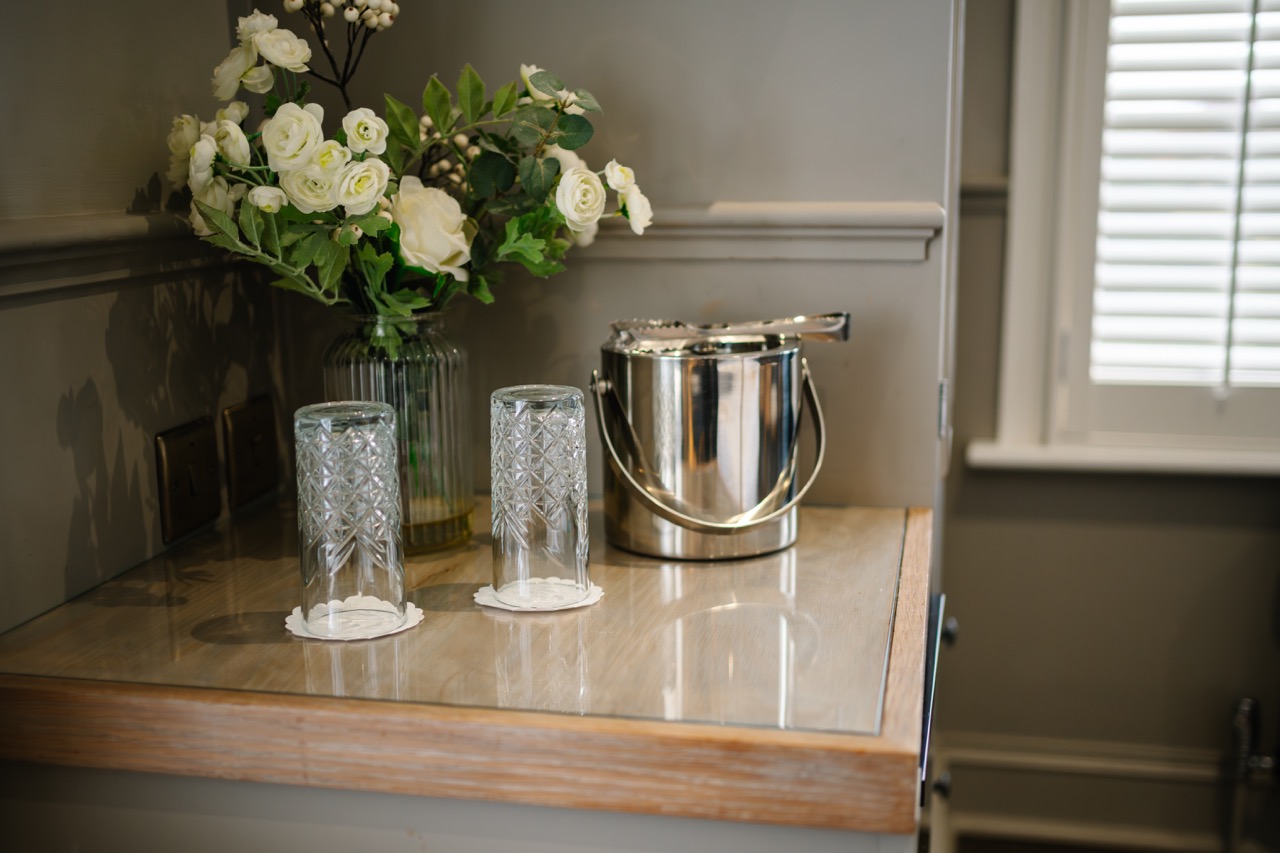 Ice holder from the cotswold suite at hatton court hotel