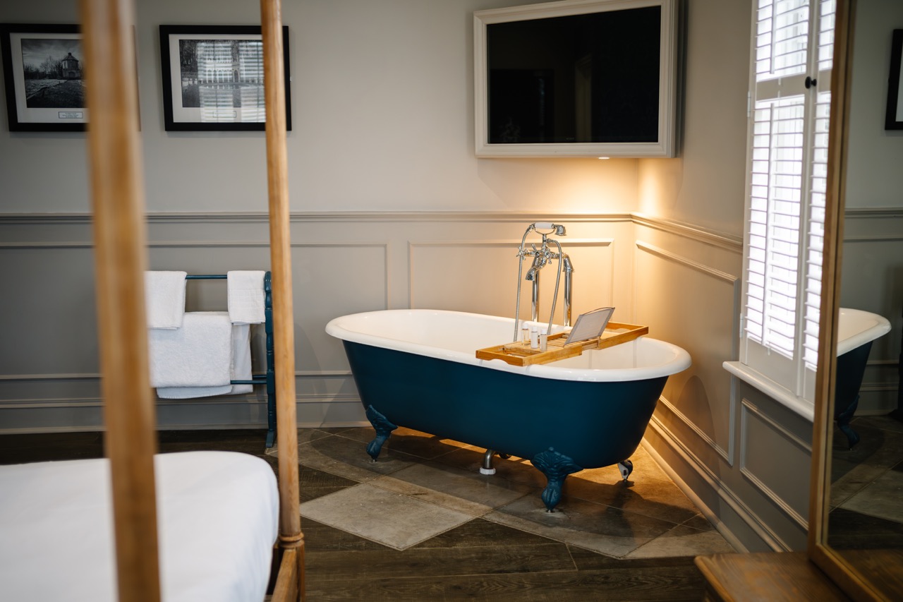 In room bath tub form int he cotswold suite at hatton court hotel.